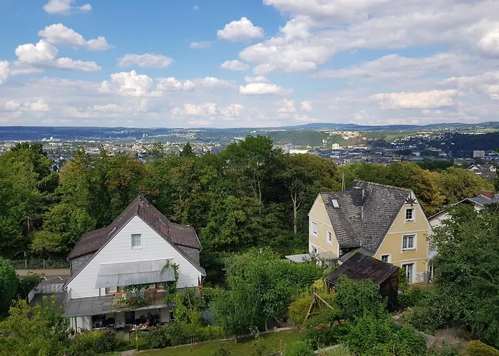 Ferienhaus Mit Phantastischer Aussicht Auf Koblenz